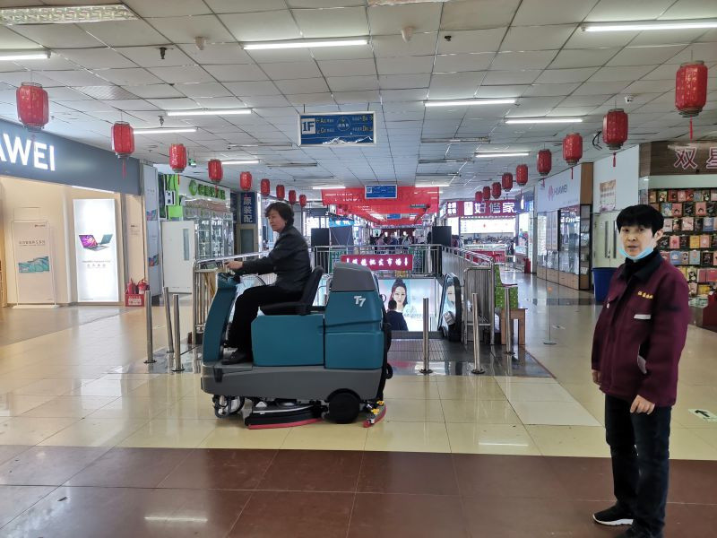 洗地機出現(xiàn)水流異常，別慌！